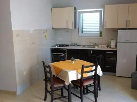 Apartment Anica 1